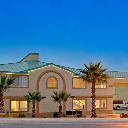 Days Inn By Wyndham San Antonio Airport Eksteriør bilde